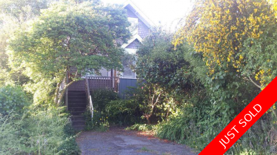 Ambleside House for sale: 5 bedroom 2,283 sq.ft. (Listed 2016-05-13)